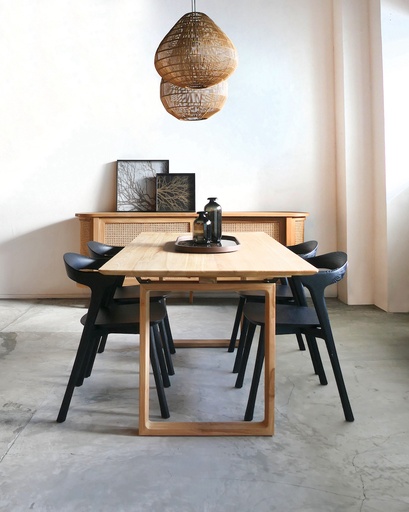 Utopia Dining Table